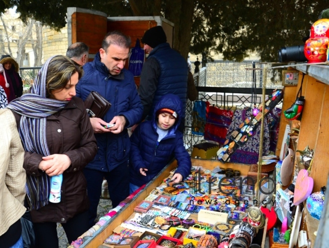  Bakıya gələn turistlər Novruz bayramını qeyd edir. Azerbaijan, Baku, 23 mart , 2018